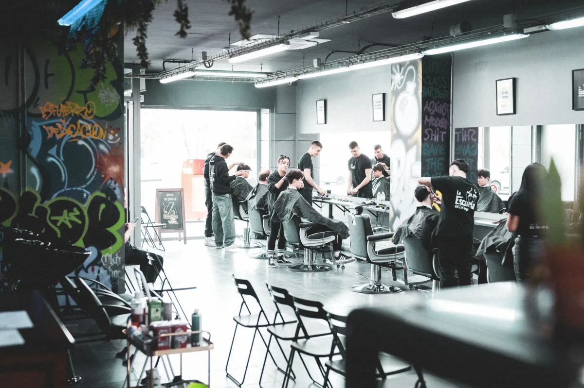 La Escuela del Tío Jorge - Academia de Barbería en Zaragoza