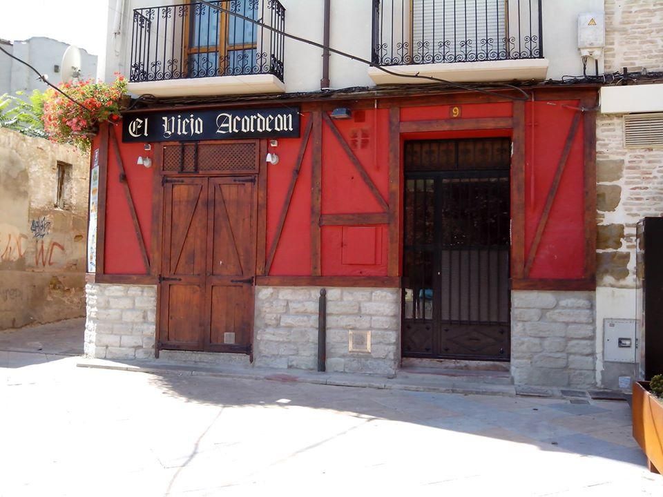 Hamburguesería EL VIEJO ACORDEÓN